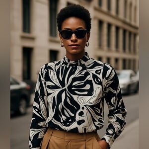 Cupcakes & Cashmere Abstract Black and White cropped bell sleeve butterfly blous